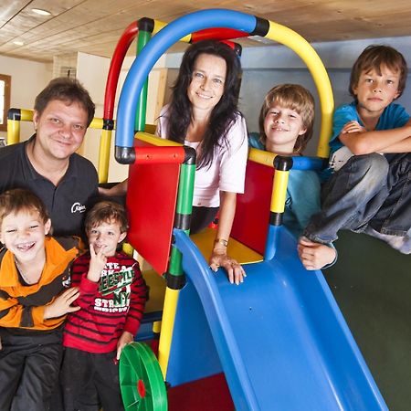 Familienhotel Alpina Breíl 외부 사진