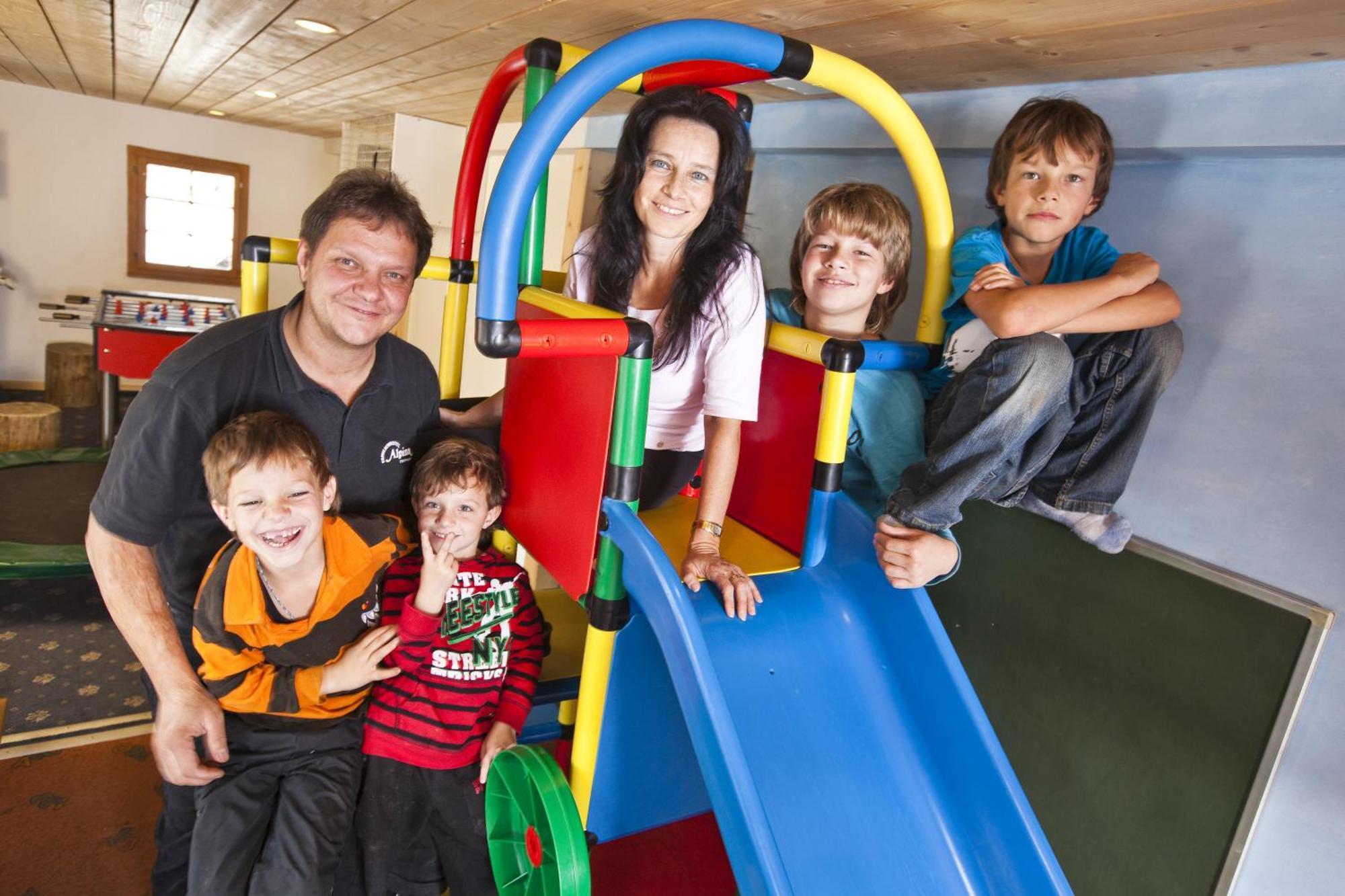 Familienhotel Alpina Breíl 외부 사진